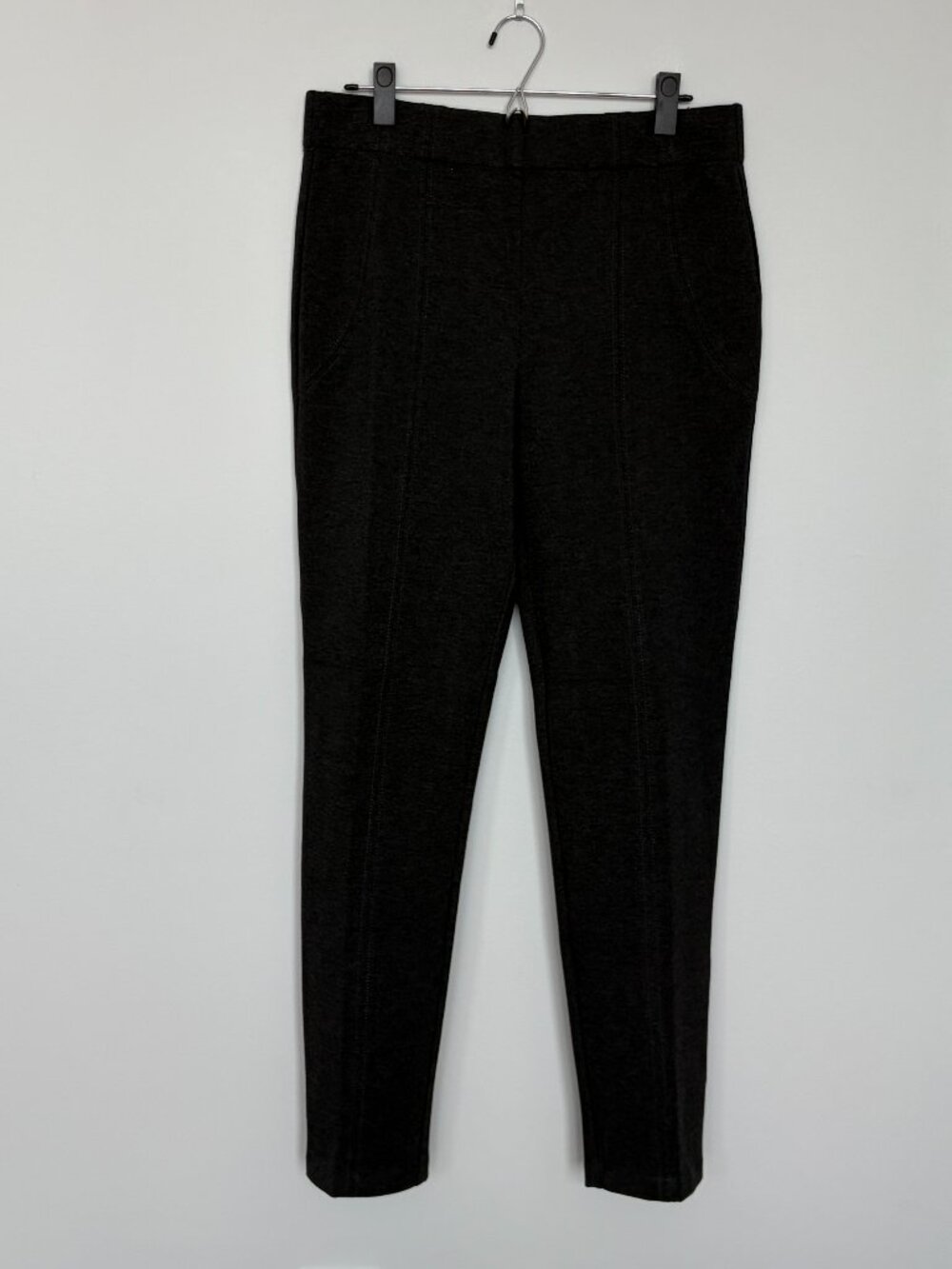 Thalian Dark Gray Skinny Pull-on Knit Trousers L